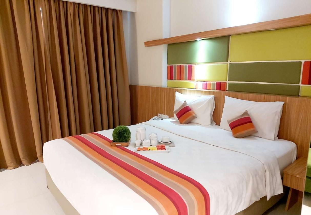 Kyriad Hotel Airport Jakarta Тангеранг Екстериор снимка