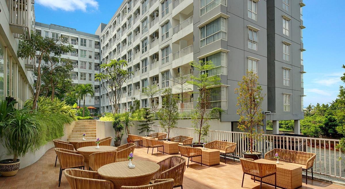 Kyriad Hotel Airport Jakarta Тангеранг Екстериор снимка