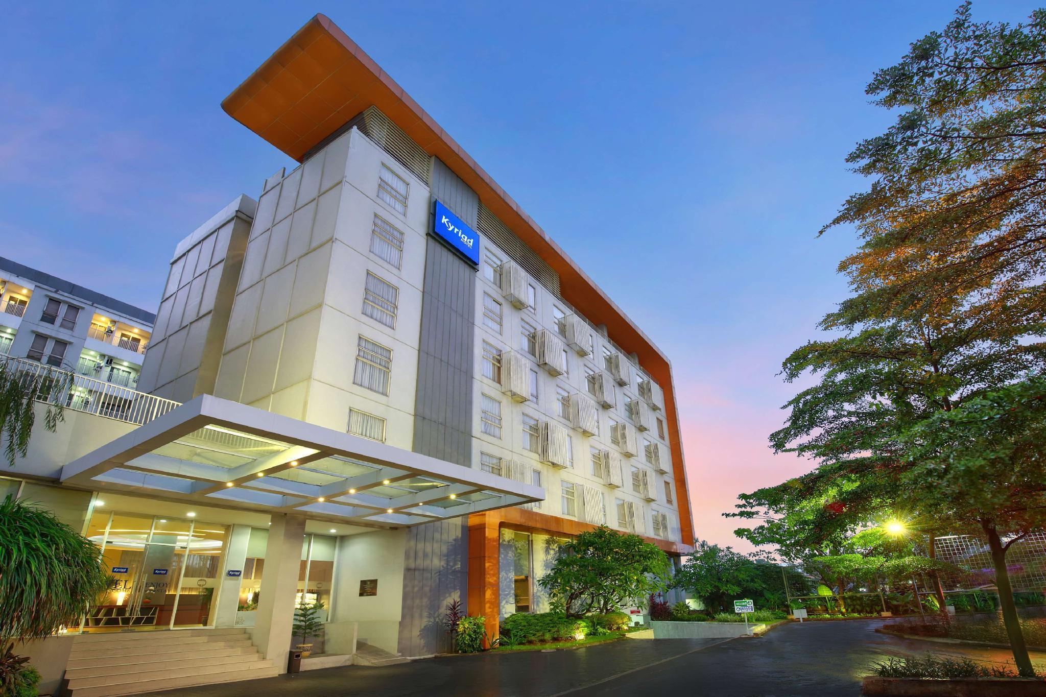 Kyriad Hotel Airport Jakarta Тангеранг Екстериор снимка
