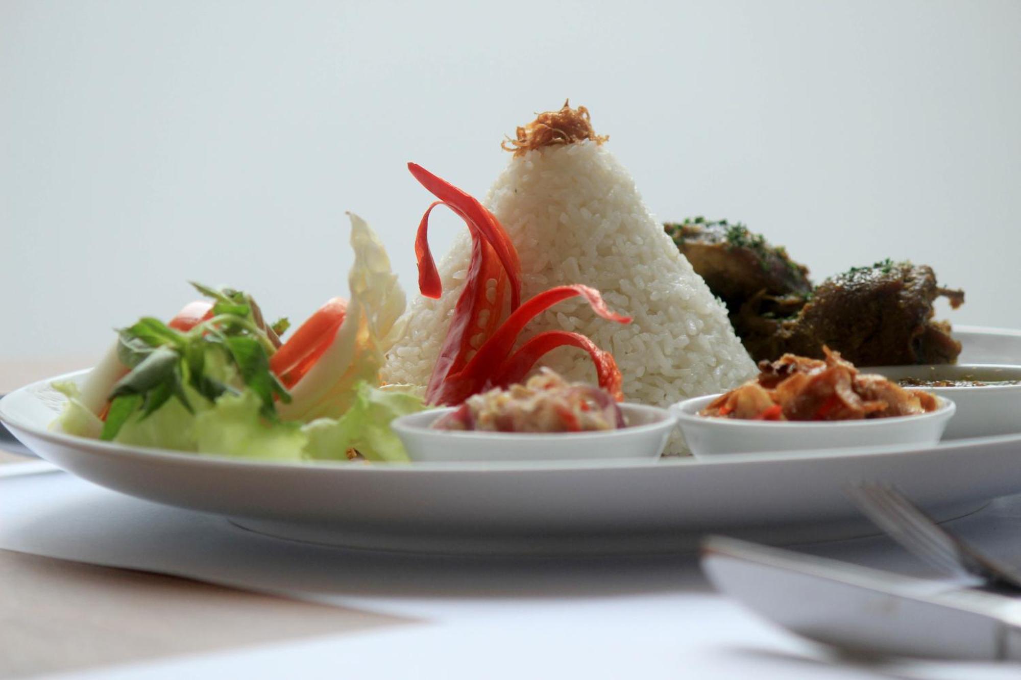 Kyriad Hotel Airport Jakarta Тангеранг Екстериор снимка