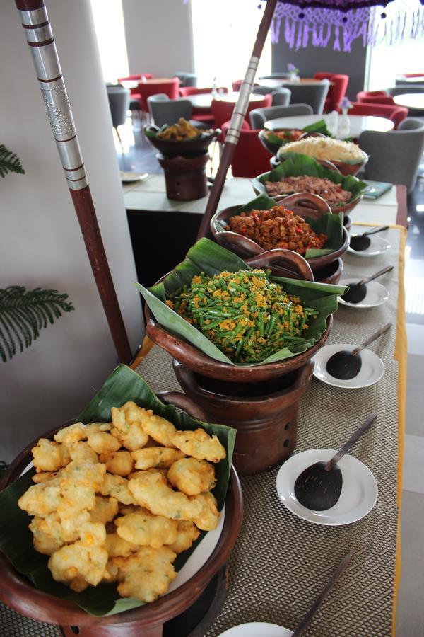 Kyriad Hotel Airport Jakarta Тангеранг Екстериор снимка