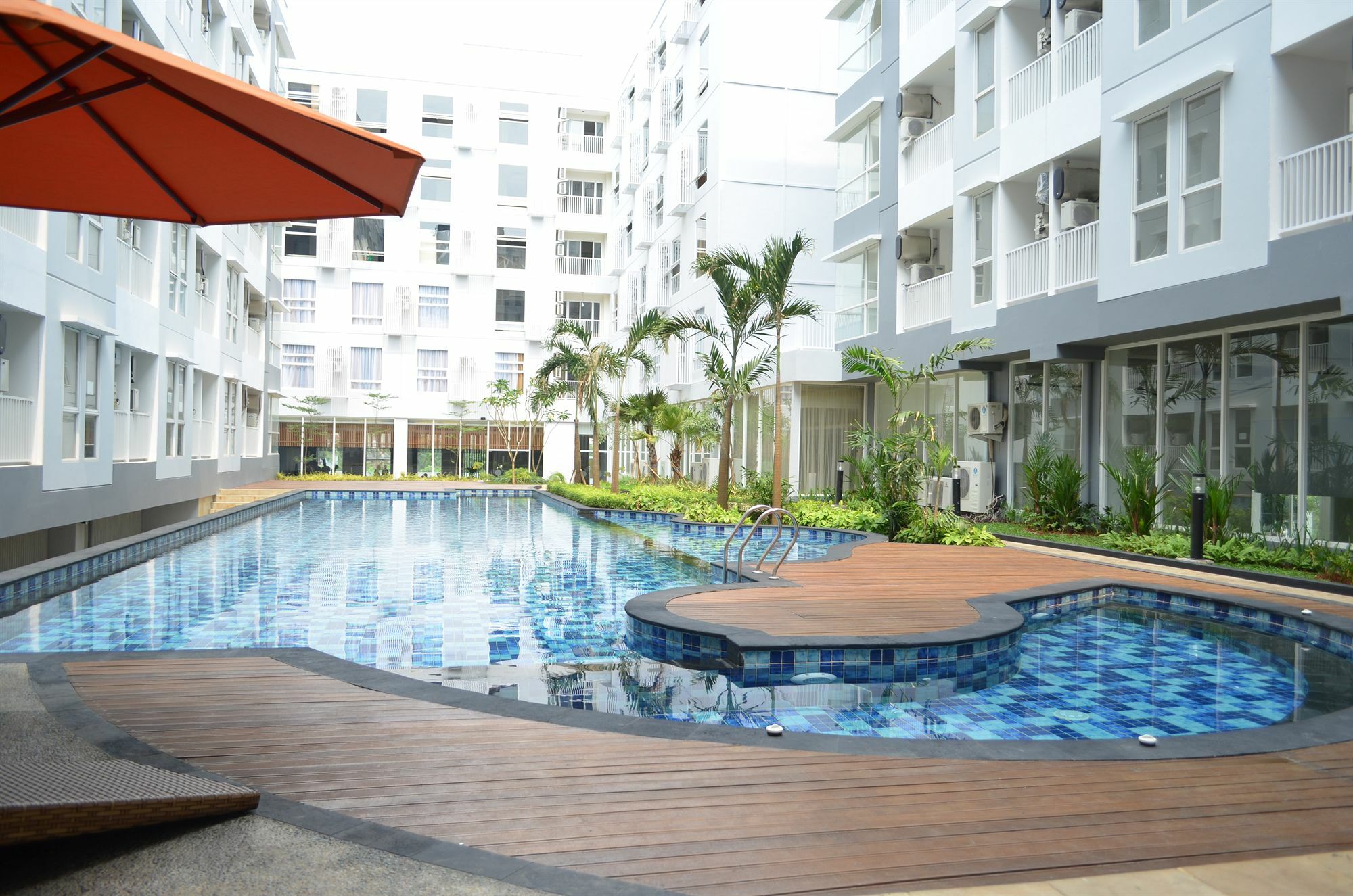 Kyriad Hotel Airport Jakarta Тангеранг Екстериор снимка