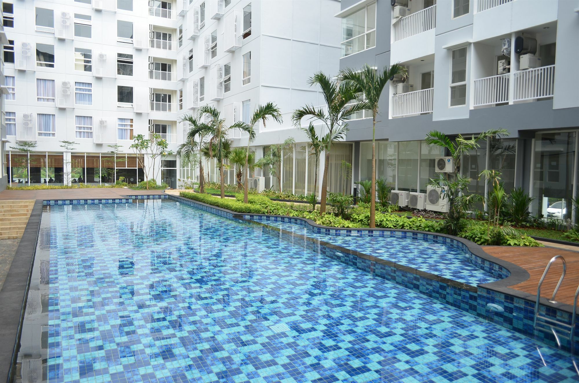 Kyriad Hotel Airport Jakarta Тангеранг Екстериор снимка